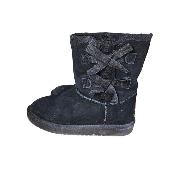 Black koolaburra by Ugg Short Boots GIRLS Size 2 Bow Accents on Side - Picture 3 of 7